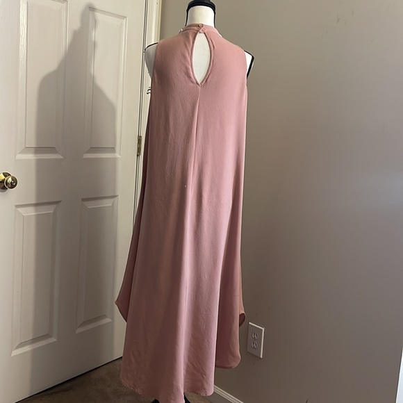 Wrapper halter Dress - Picture 4 of 5